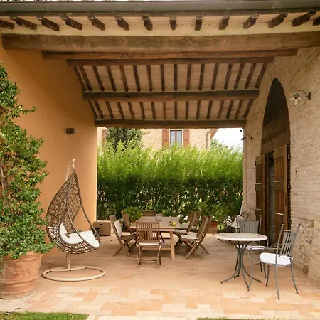 Tenuta Dei Mori-wine Relais Events Alojamento de Turismo Rural