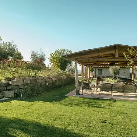 Alloggio per agriturismo Tenuta Dei Mori-wine Relais Events *