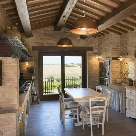 Alloggio per agriturismo Tenuta Dei Mori-wine Relais Events